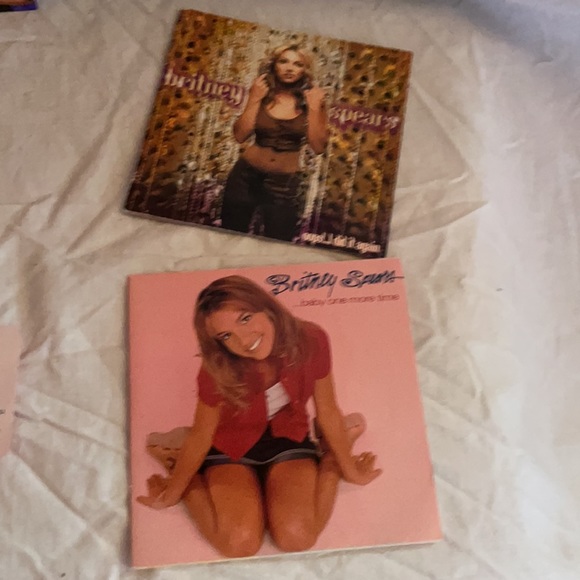 Britney Spears! 90’s Memorabilia - Picture 5 of 12